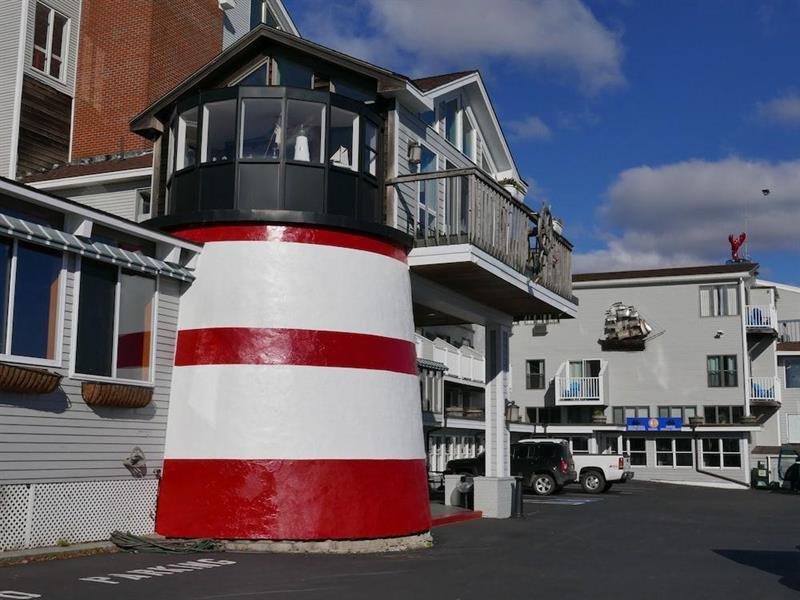 Trade Winds On The Bay Aparthotel Rockland Exterior photo