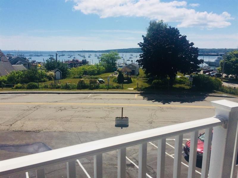 Trade Winds On The Bay Aparthotel Rockland Exterior photo