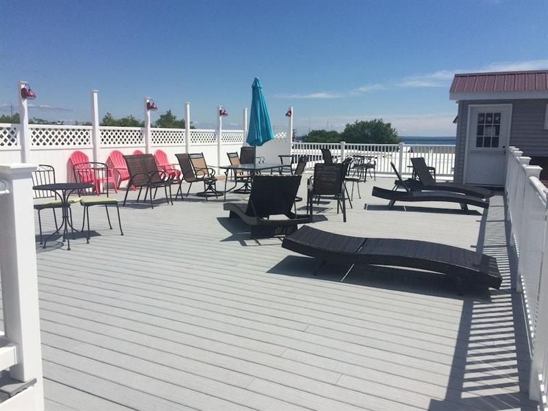 Trade Winds On The Bay Aparthotel Rockland Exterior photo